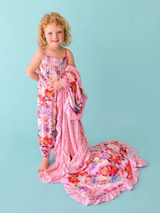 unnamed-file-239.jpg Posh Peanut Brisa + Anne Luxe Ruffled Patoo Blanket For Kids -Posh Peanu Shop unnamed file 239