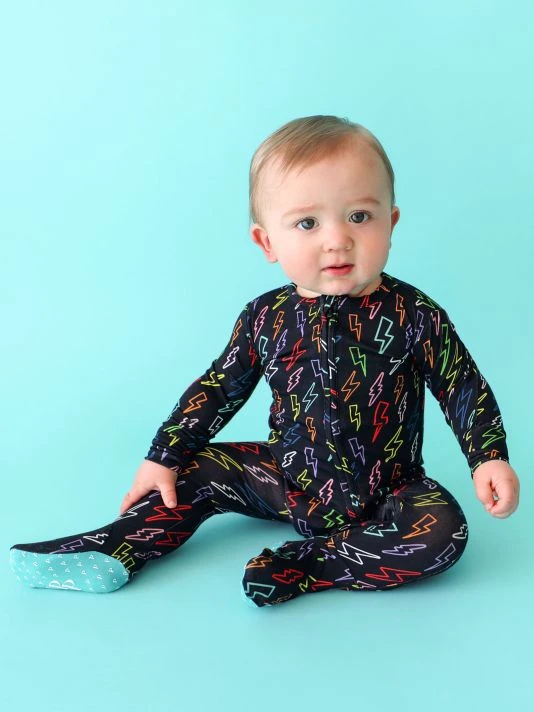 Posh Peanut Baby's Zack Double Zippered One-Piece Footie For Kids 5 Posh Peanut Baby's Zack Double Zippered One-Piece Footie For Kids - Image 3