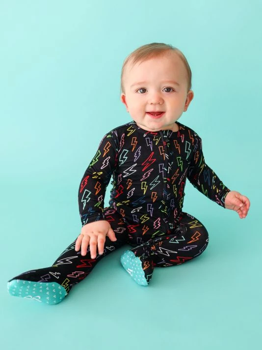 Posh Peanut Baby's Zack Double Zippered One-Piece Footie For Kids 6 Posh Peanut Baby's Zack Double Zippered One-Piece Footie For Kids - Image 4