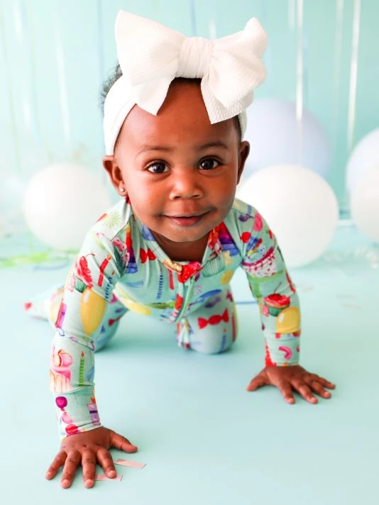 Posh Peanut Baby's Happy Birthday Double-Zipper Footie For Kids 6 Posh Peanut Baby's Happy Birthday Double-Zipper Footie For Kids - Image 4