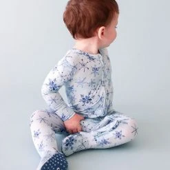 Posh Peanut Baby's & Little Boy's Alaska Footie & Beanie Set For Kids 6 Posh Peanut Baby's & Little Boy's Alaska Footie & Beanie Set For Kids -Posh Peanu Shop unnamed file 857